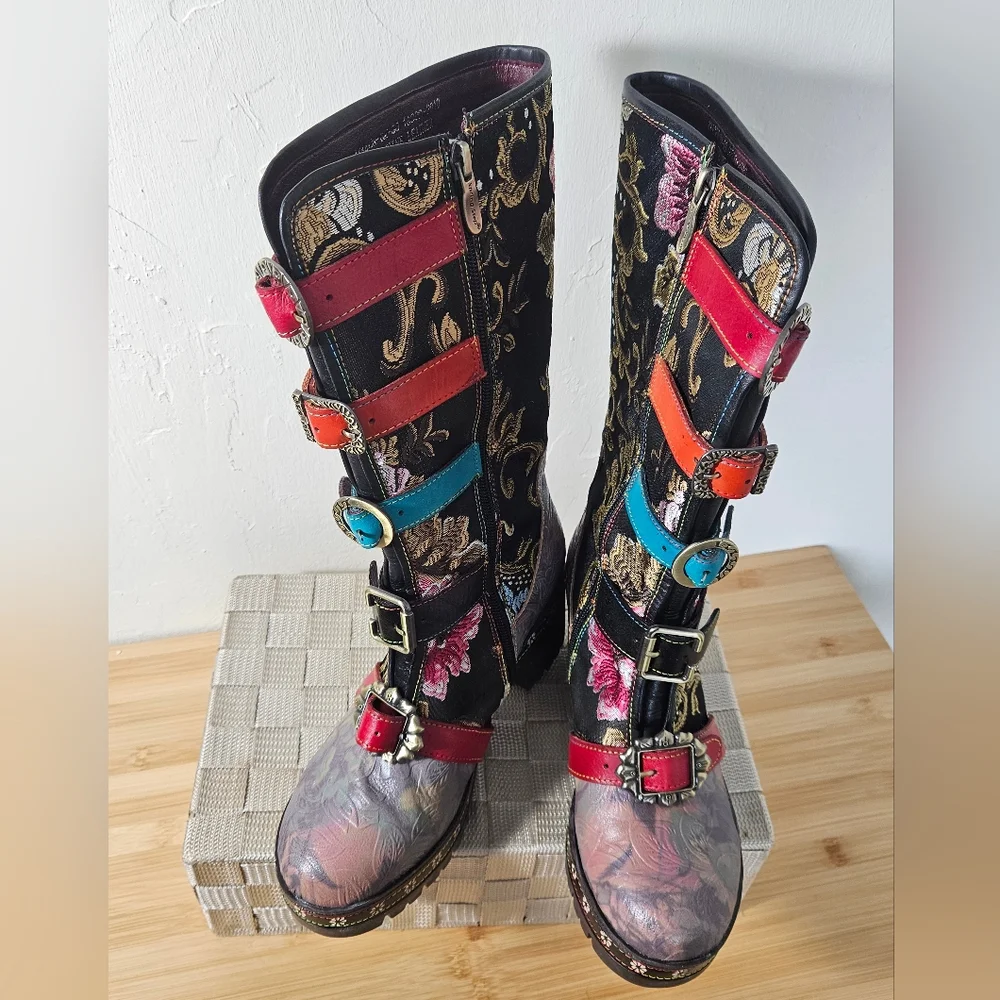 NIB!  L' ARTISTE BY SPRING STEP Floral Heeled Boots, Women's Size 7.5-8 M/ EU 38 - Picture 2 of 12